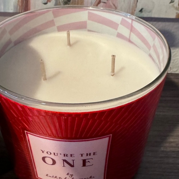 You’re The One Candle Bath and Body Works - Picture 2 of 3
